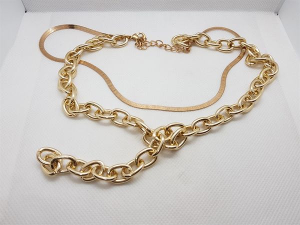 Large chain necklace 2 layers gold